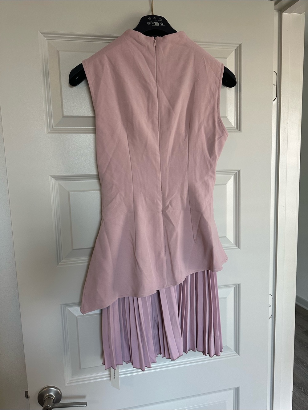 NWT Commense Dusty Rose Pleated Dress - Medium - Picture 4 of 5